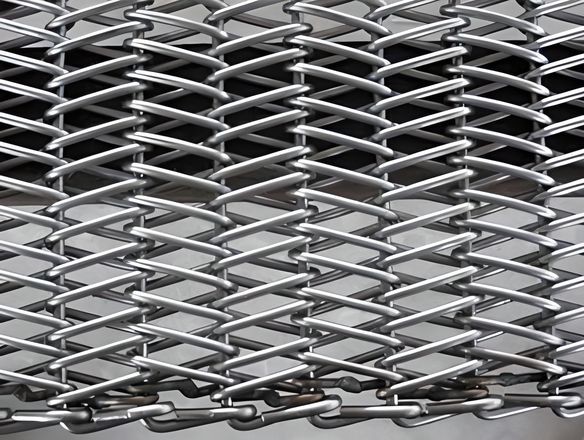 A balanced weave conveyor belt with round spirals and straight cross rod.